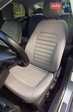Седан Ford Fusion 2014 в 