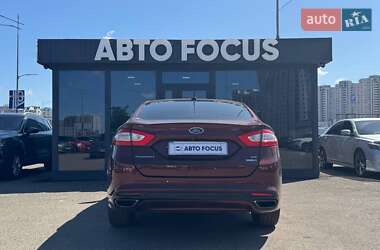 Седан Ford Fusion 2015 в 