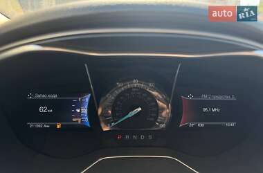 Седан Ford Fusion 2015 в 