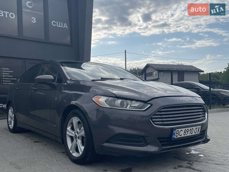 Седан Ford Fusion 2015 в Львове