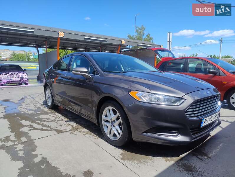 Седан Ford Fusion 2016 в Бердичеві