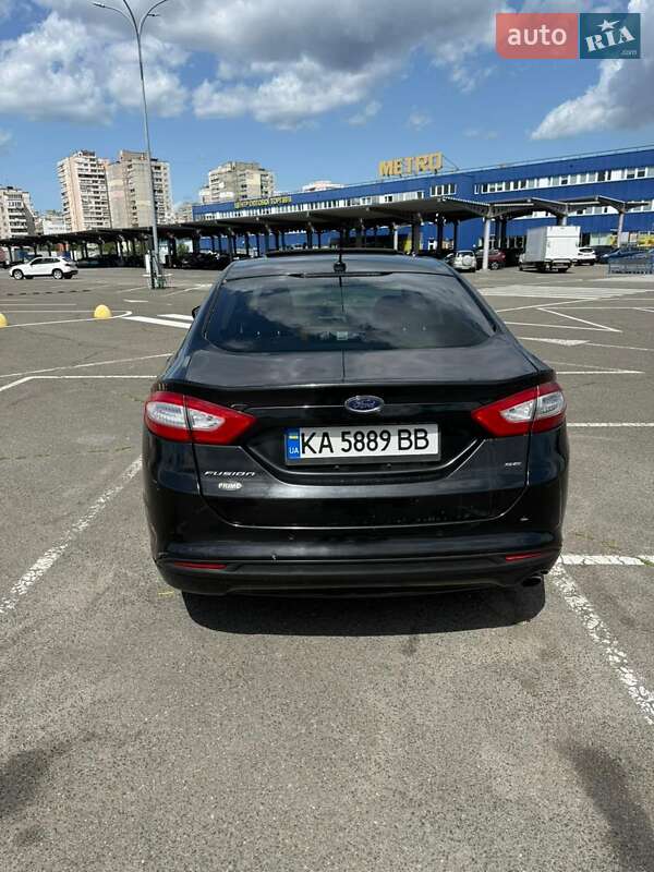 Седан Ford Fusion 2013 в Киеве
