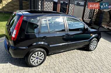 Хэтчбек Ford Fusion 2009 в 