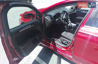 Седан Ford Fusion 2014 в 