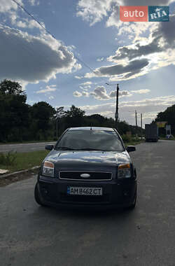 Хэтчбек Ford Fusion 2006 в 