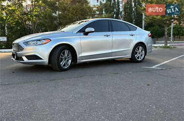 Седан Ford Fusion 2017 в 