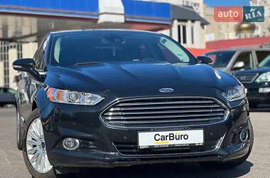 Седан Ford Fusion 2013 в 