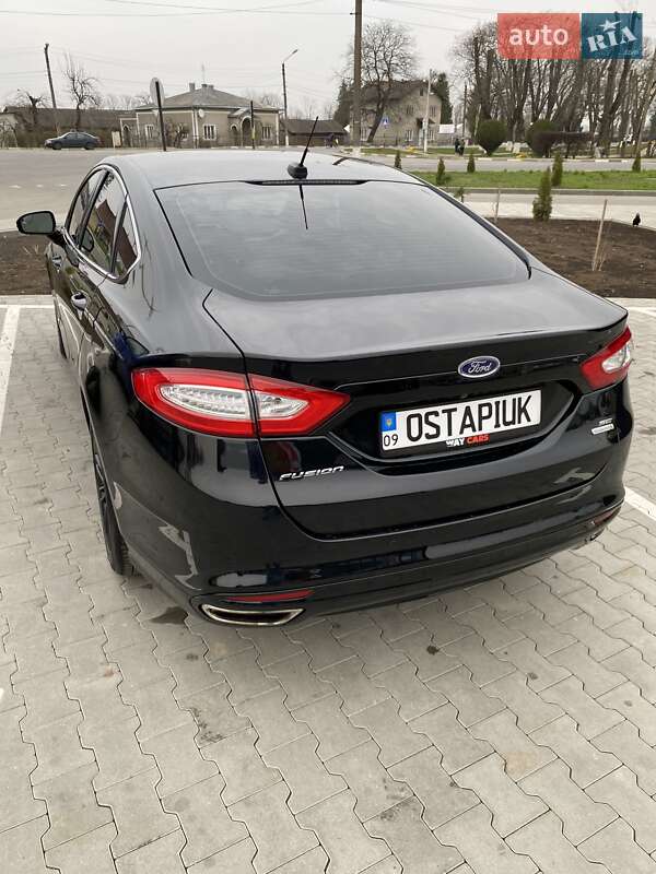 Седан Ford Fusion 2016 в Снятине
