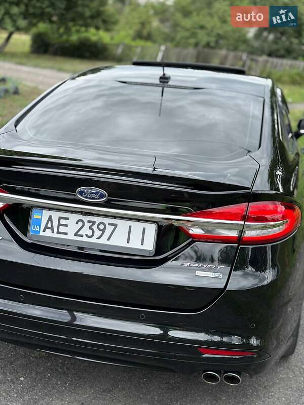 Седан Ford Fusion 2017 в Терновке