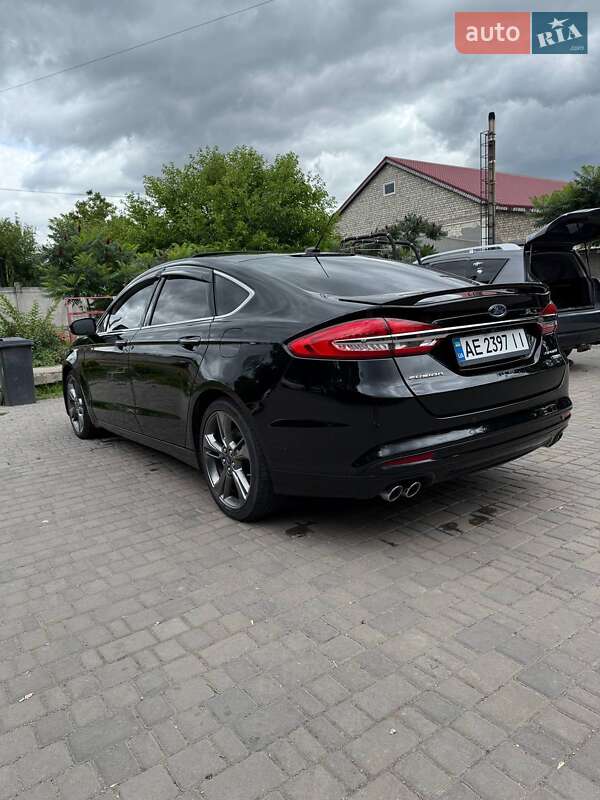 Седан Ford Fusion 2017 в Терновке