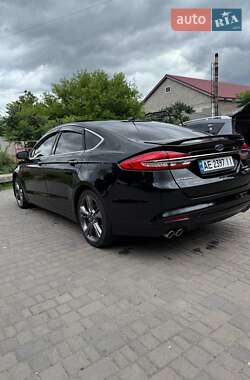 Седан Ford Fusion 2017 в 