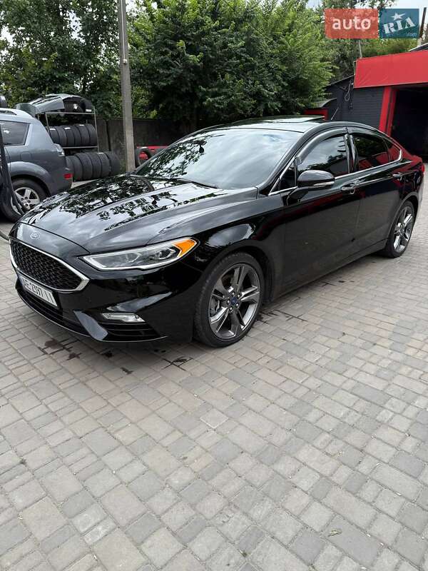 Седан Ford Fusion 2017 в Терновке