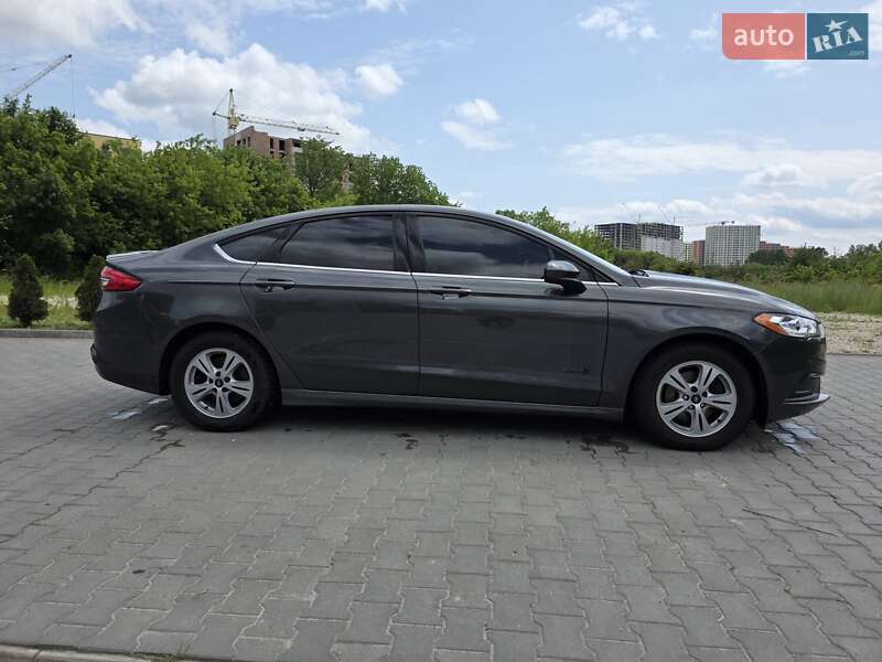 Седан Ford Fusion 2016 в Тернополе