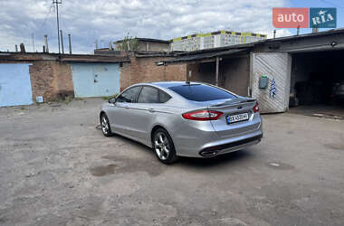 Седан Ford Fusion 2014 в 