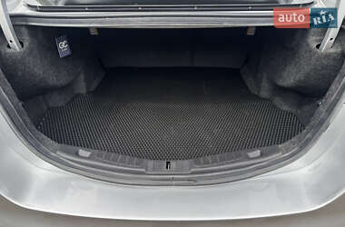 Седан Ford Fusion 2014 в 