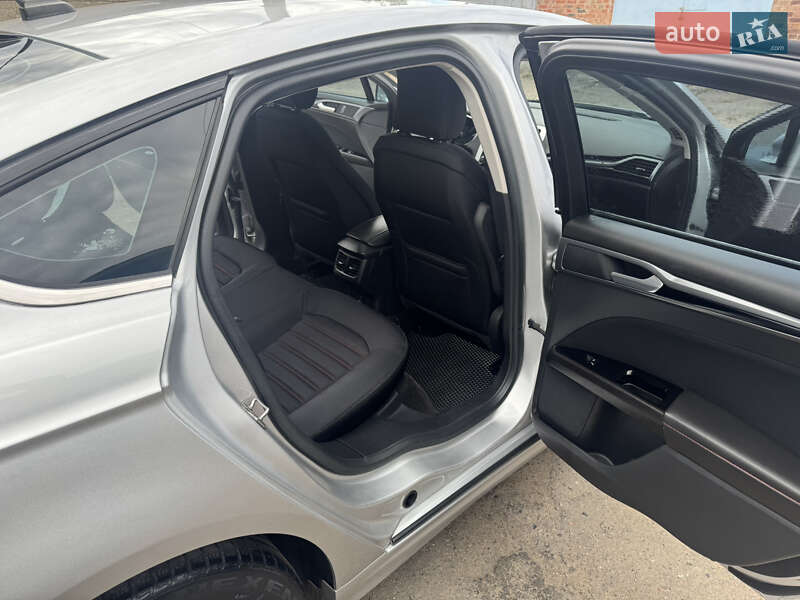 Седан Ford Fusion 2014 в Полтаве