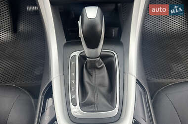 Седан Ford Fusion 2014 в 