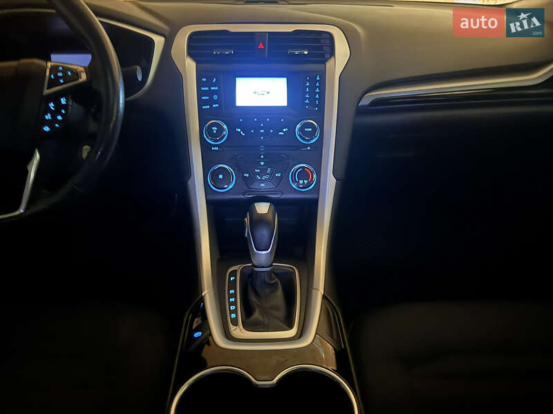Седан Ford Fusion 2014 в Полтаве