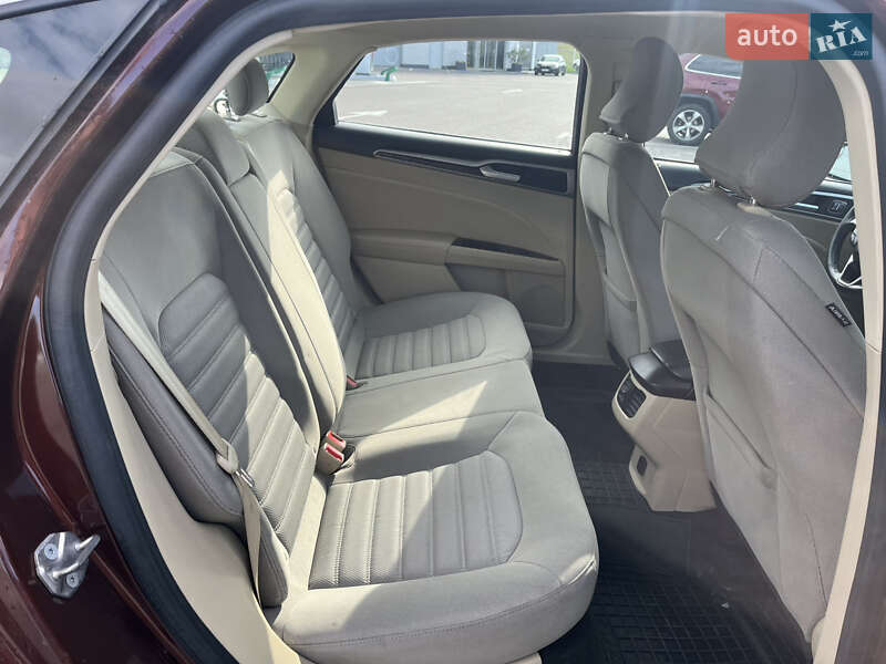 Седан Ford Fusion 2015 в Киеве