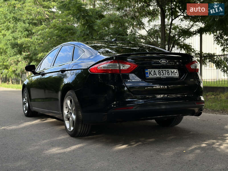 Седан Ford Fusion 2015 в Киеве