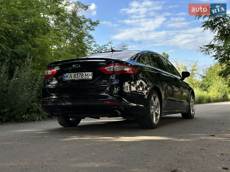 Седан Ford Fusion 2015 в Киеве