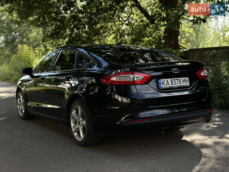 Седан Ford Fusion 2015 в Киеве