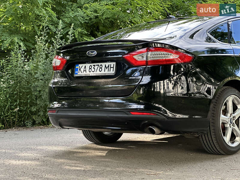 Седан Ford Fusion 2015 в Киеве