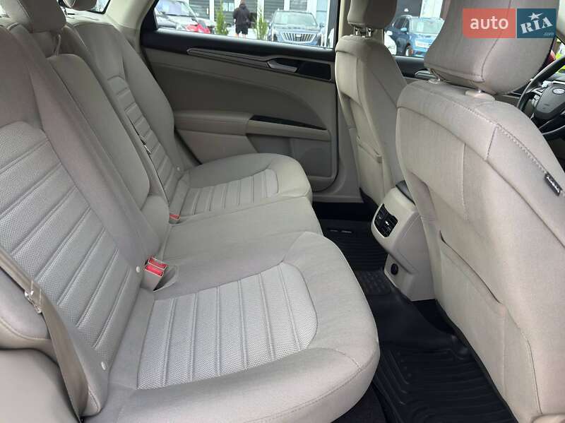 Седан Ford Fusion 2019 в Харькове