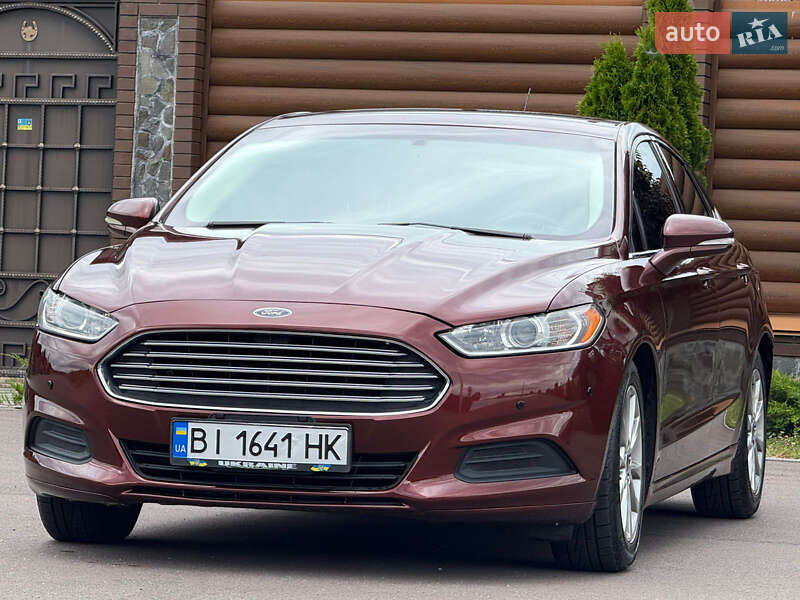 Седан Ford Fusion 2015 в Києві