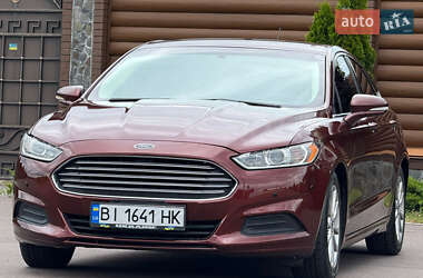 Седан Ford Fusion 2015 в 