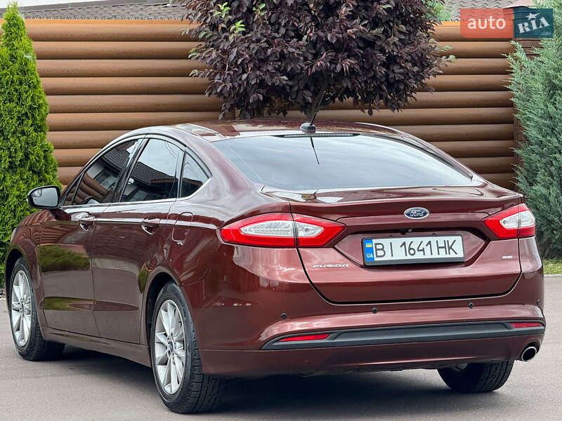 Седан Ford Fusion 2015 в Києві