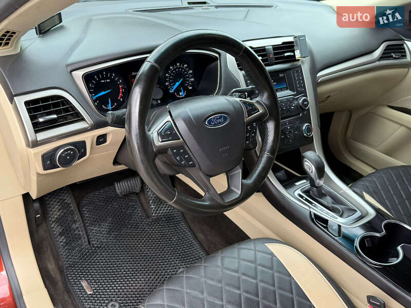 Седан Ford Fusion 2015 в Києві