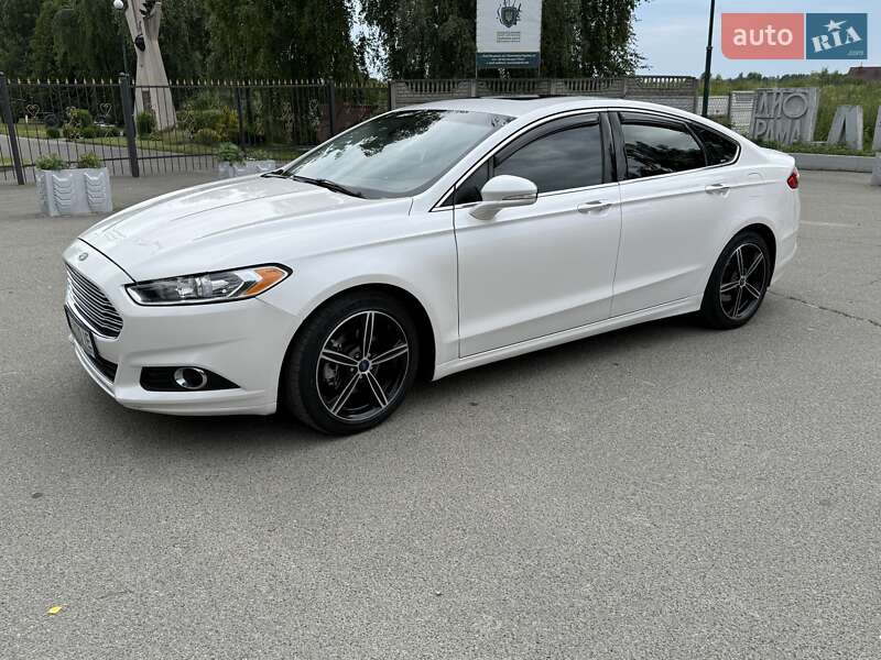 Седан Ford Fusion 2014 в Вышгороде