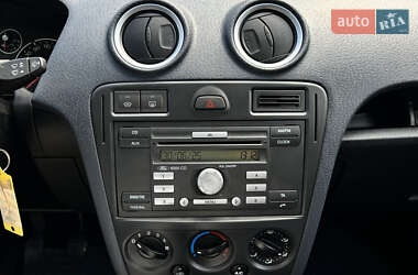 Хэтчбек Ford Fusion 2007 в 