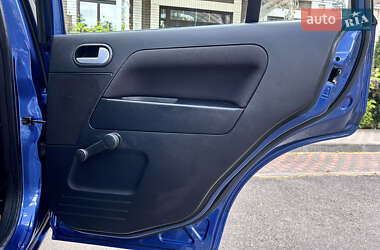 Хэтчбек Ford Fusion 2007 в 