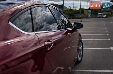 Седан Ford Fusion 2018 в 