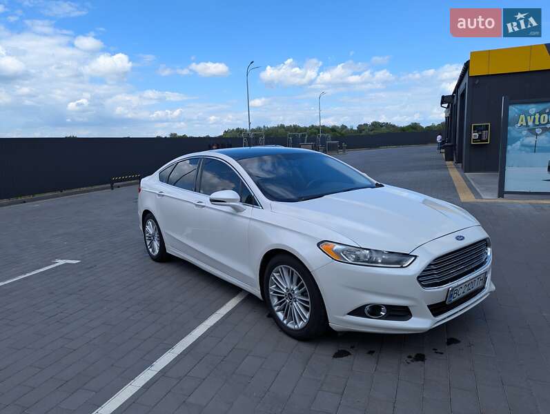 Седан Ford Fusion 2015 в Шептицькому