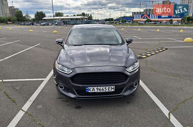Седан Ford Fusion 2014 в 