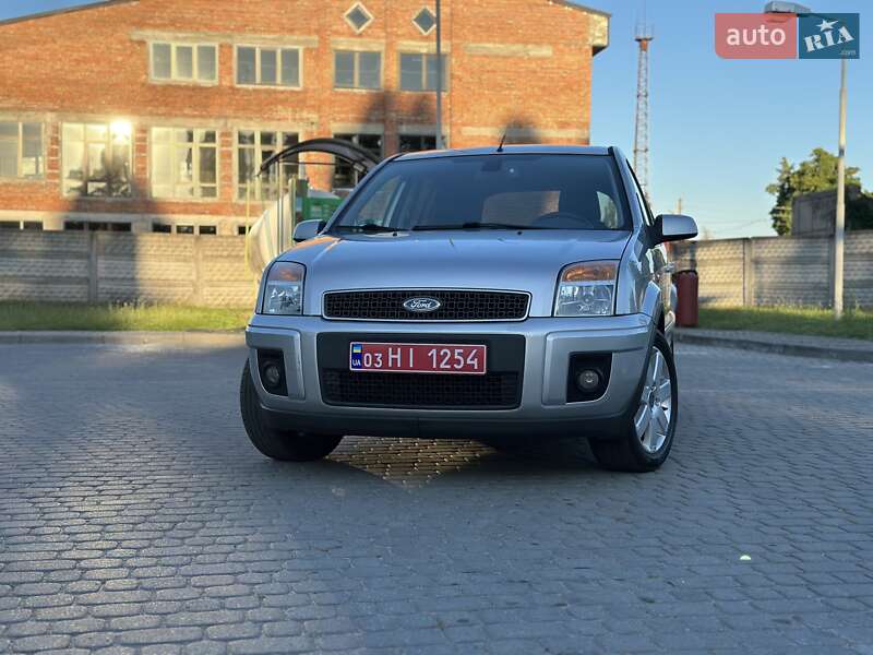 Хетчбек Ford Fusion 2006 в Коростені