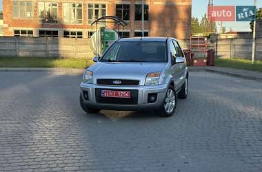 Хэтчбек Ford Fusion 2006 в 