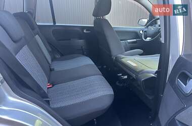 Хэтчбек Ford Fusion 2006 в 