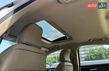 Седан Ford Fusion 2016 в 
