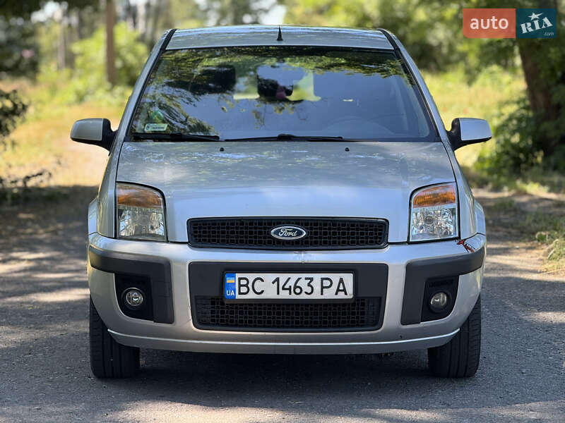 Хэтчбек Ford Fusion 2008 в Звягеле