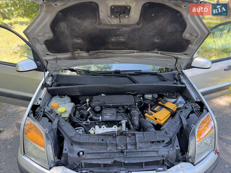 Хэтчбек Ford Fusion 2008 в Звягеле