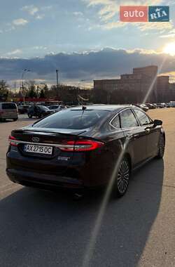 Седан Ford Fusion 2016 в 