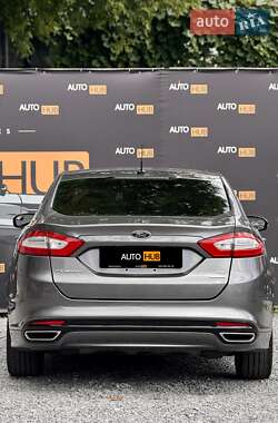 Седан Ford Fusion 2014 в 