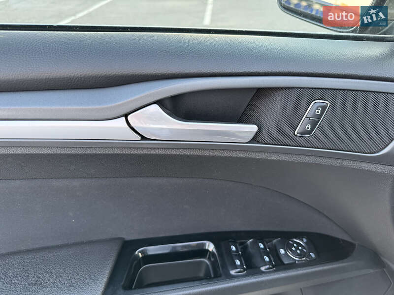 Седан Ford Fusion 2013 в Вінниці