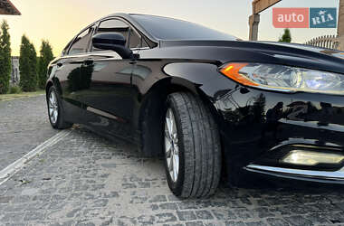 Седан Ford Fusion 2016 в 