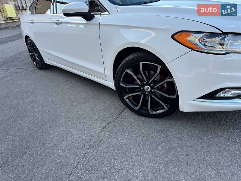 Седан Ford Fusion 2017 в Херсоне