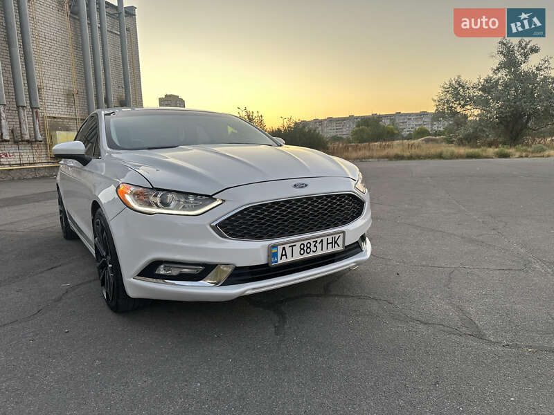 Седан Ford Fusion 2017 в Херсоне